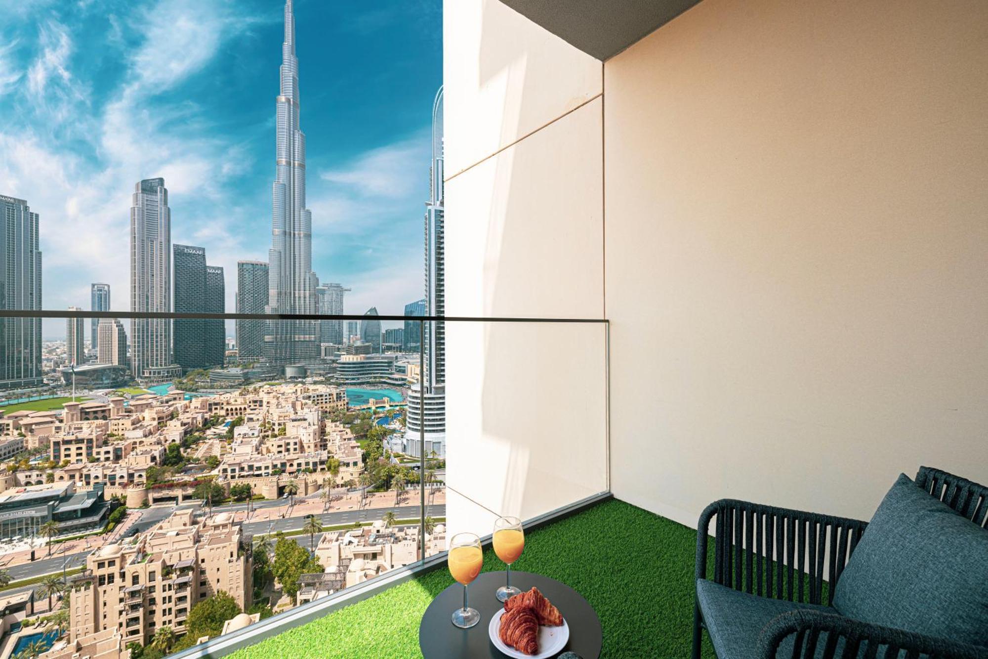 Smartstay At Burj Royale - Full Burj Khalifa View - Brand New Luxury Apartments Dubai Eksteriør bilde